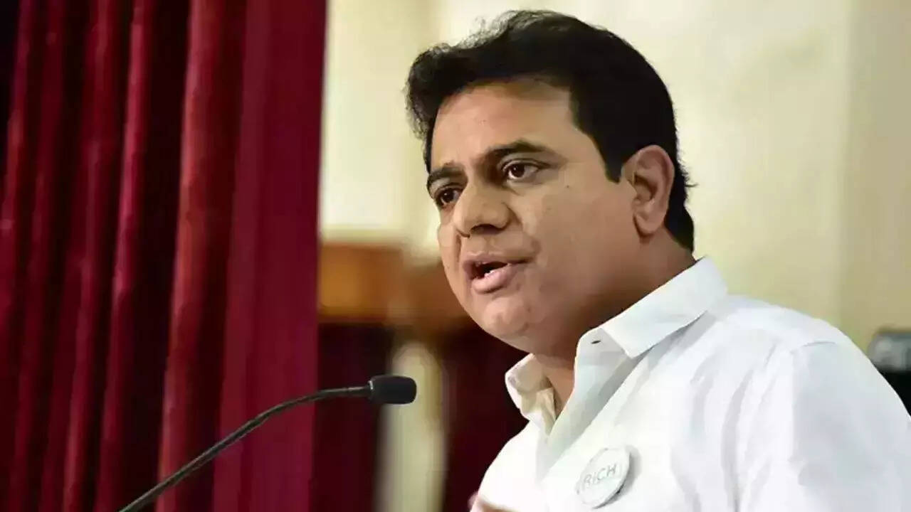 NDA govt shielding Congress govt in Telangana, says KT Rama Rao