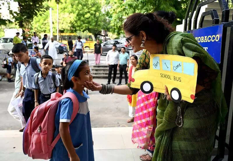 New session begins with focus on community involvement, girls’ edu