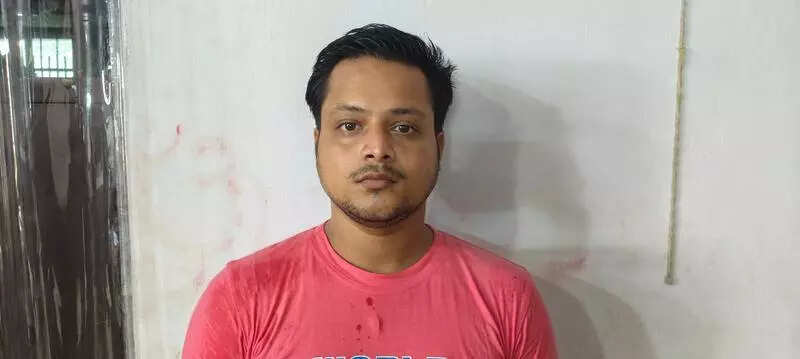 Jilted lover stabs girlfriend 20 times, surrenders