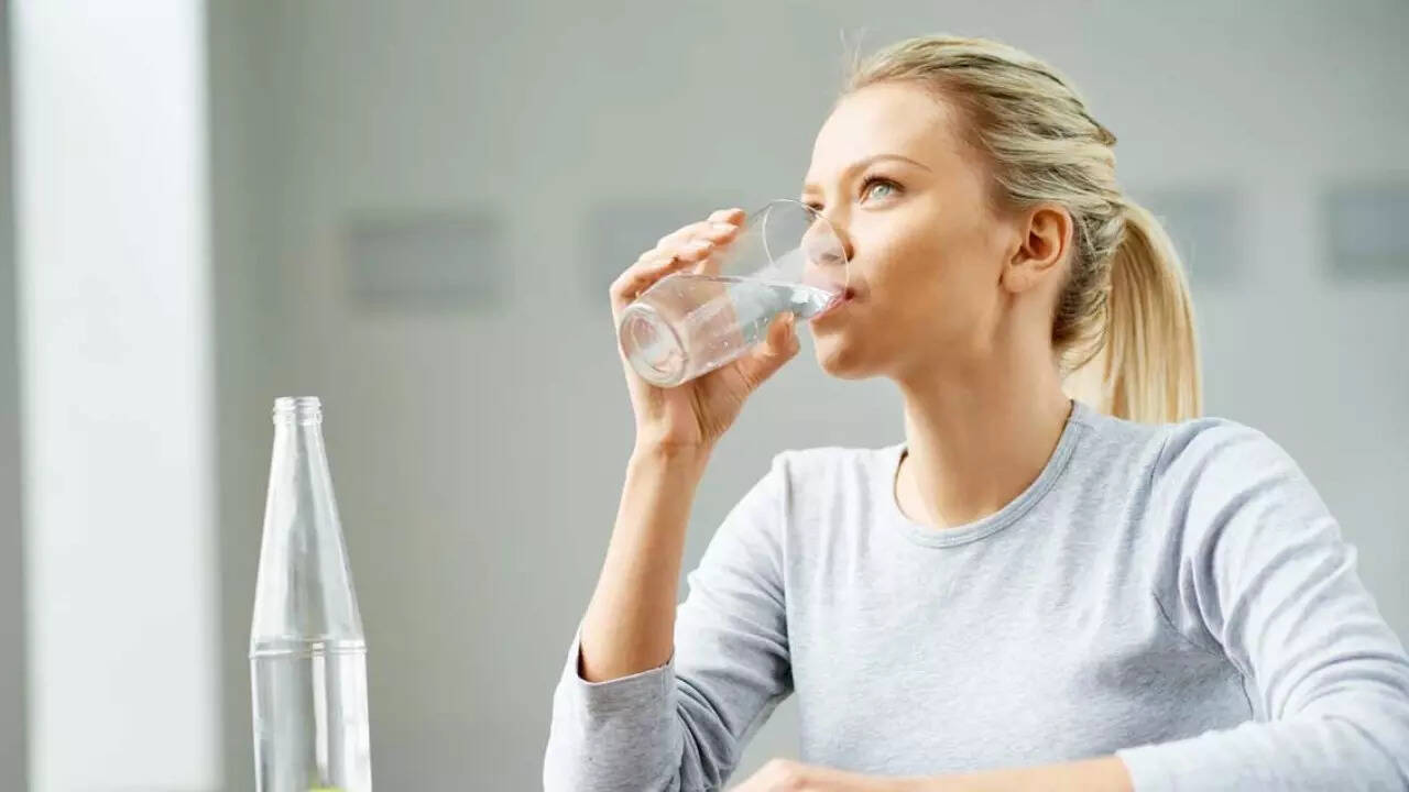Women drink (6)