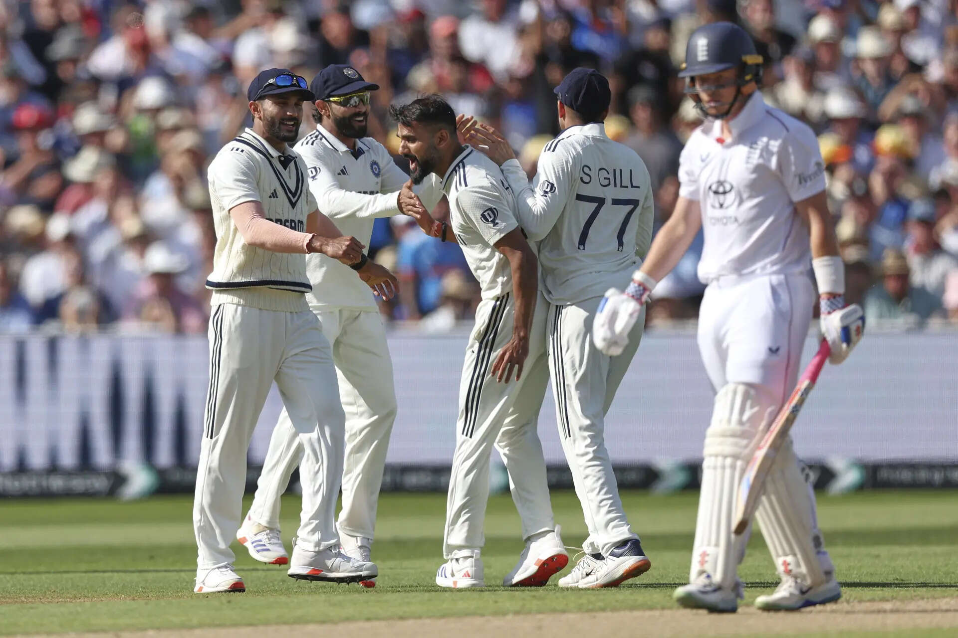 IND vs ENG Live, 2nd Test Match Day 2: Gill eyes 300 as India approach closer to 600 run mark