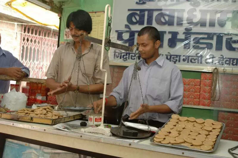 Ahead of Shravani Mela, Deoghar admin fixes prices for prasad items