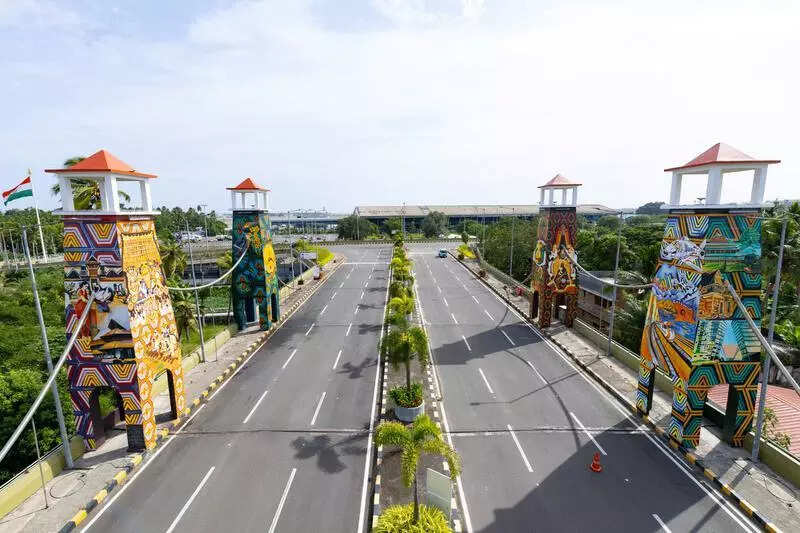 Art towers near Tvm airport showcase state’s rich heritage