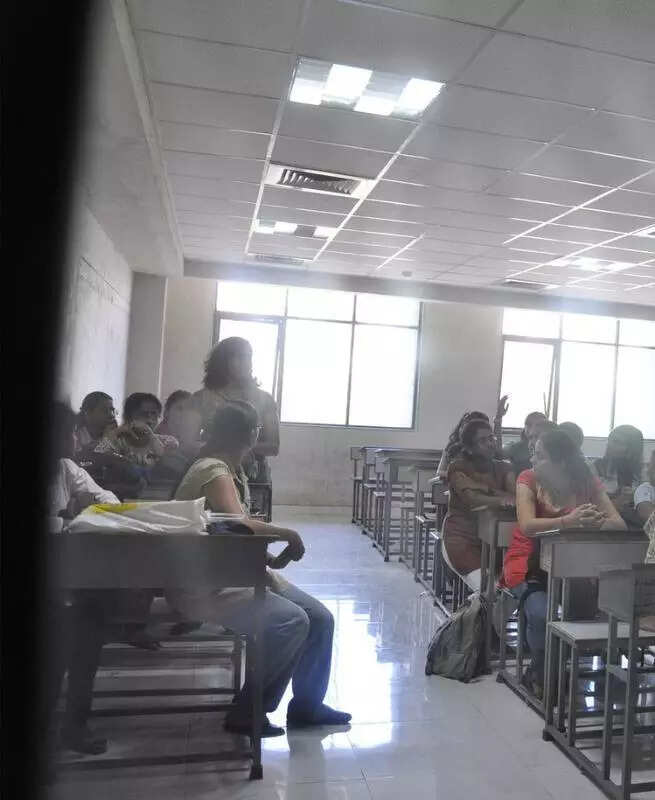 FYJC classes in city to begin at 50% capacity as per new directive