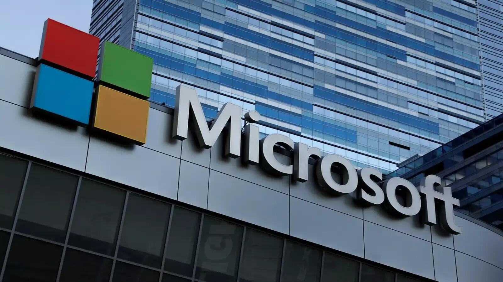 Microsoft ‘quits’ Pakistan after 25 years: Founding country manager says…