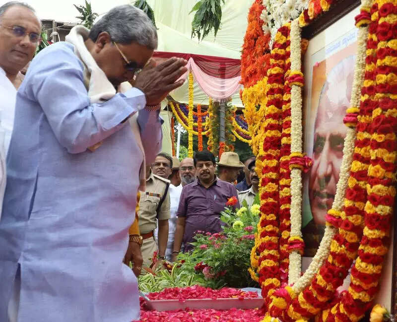 Siddaramaiah’s dream to match Urs’ tenure as CM edges closer to reality