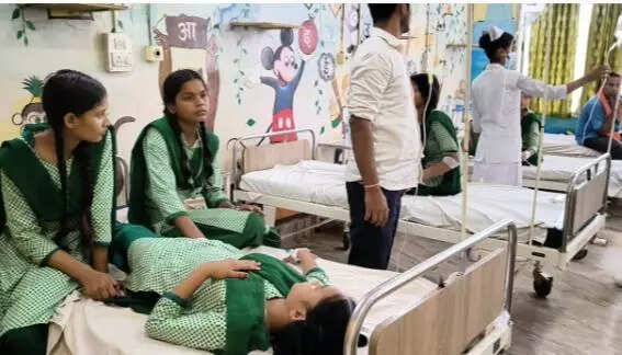 2 dozen students fall ill after breakfast in Godda school