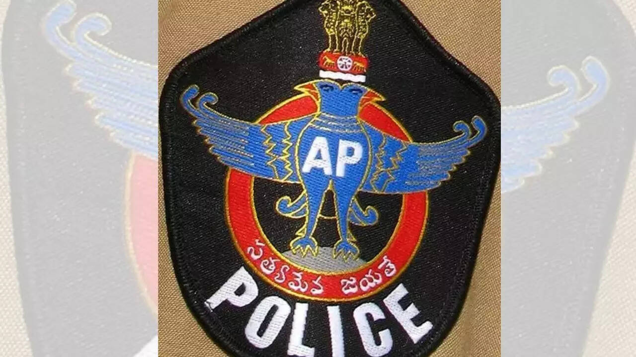 ‘Big fish’ bomb maker: Police say terror suspect was inspired by Zakir Naik; behind BJP office blast
