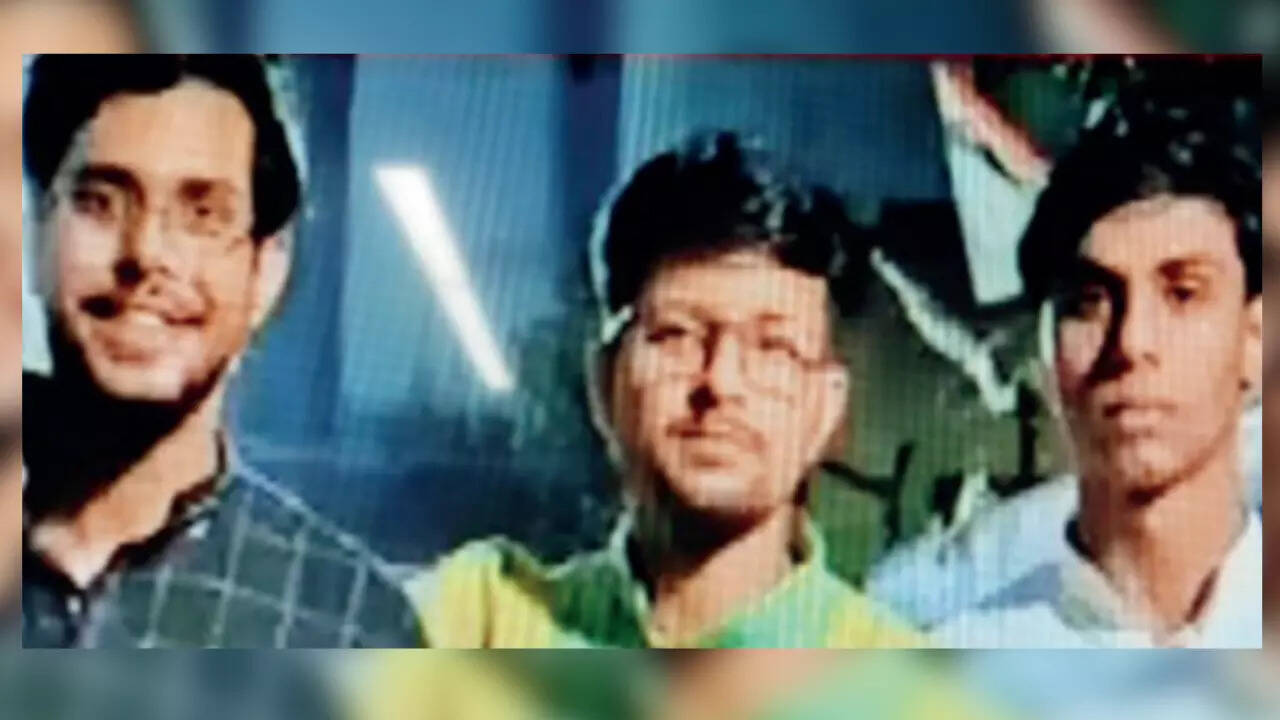 Kolkata gangrape: Accused drank alcohol in college for hours after assault; warned guard to stay quiet
