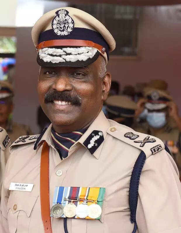 ADGP’s advisory to keep women police officers off security duty kicks up row