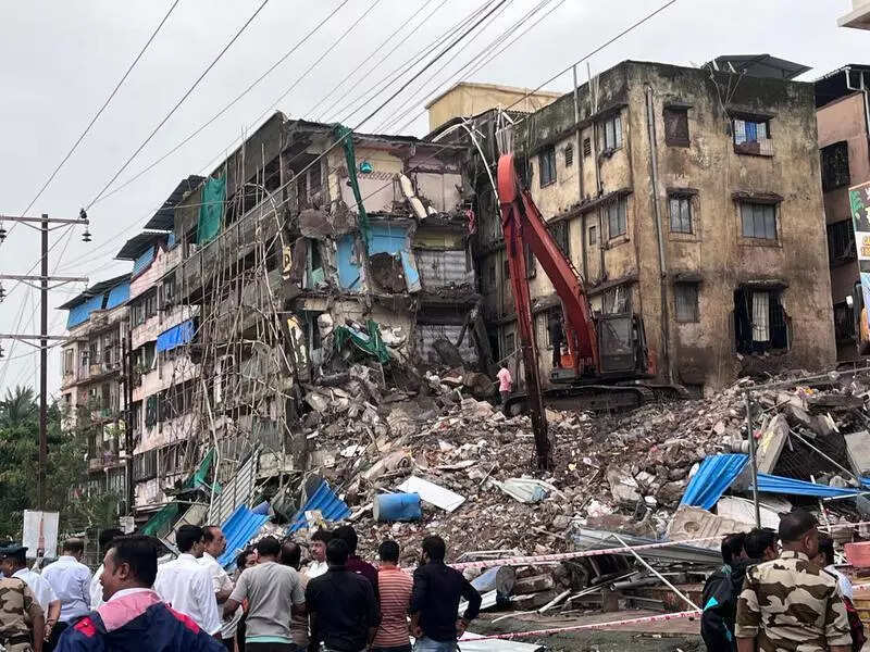 Illegal building tilts and crashes in Vasai-Virar