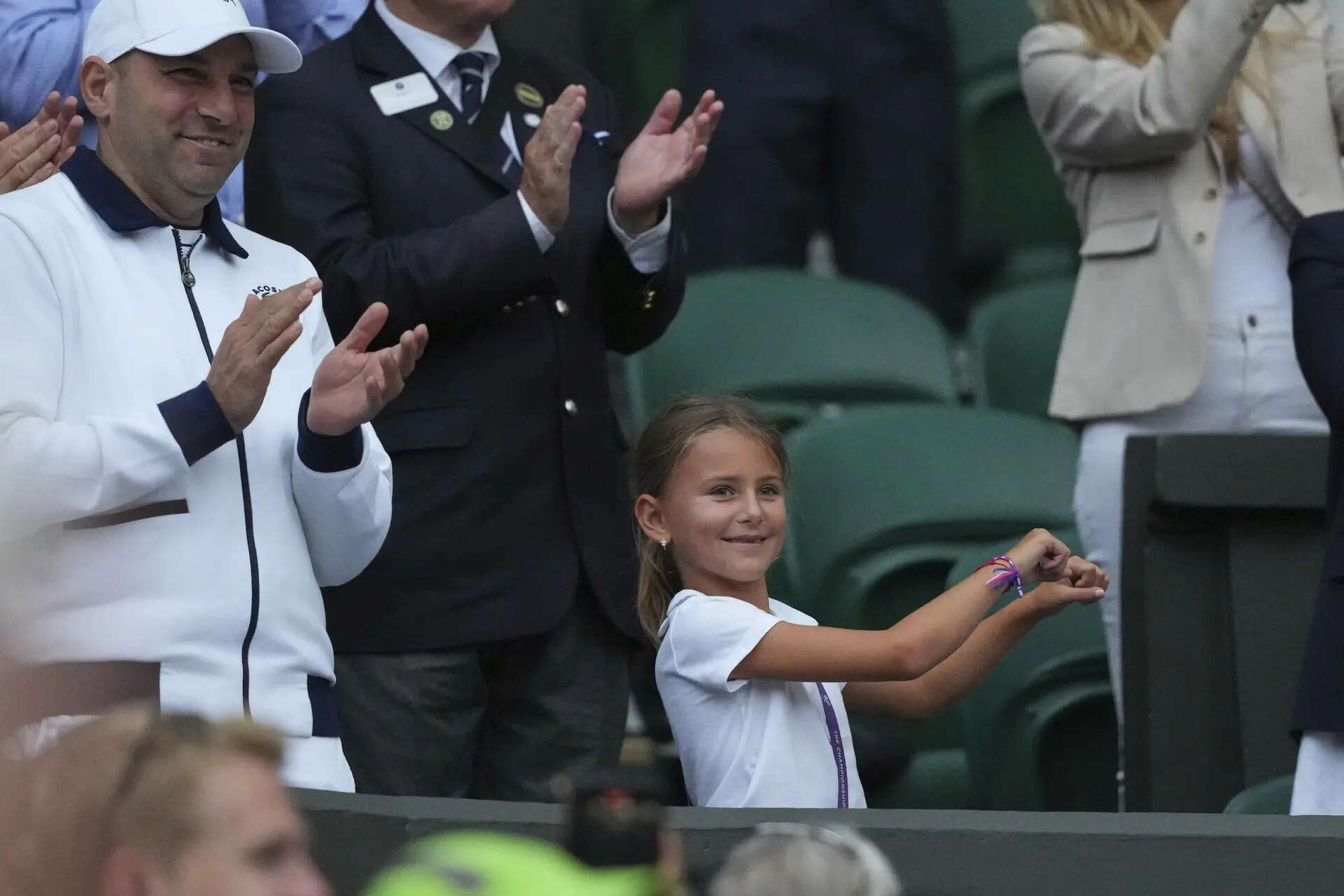 Wimbledon: Djokovic’s daughter steals spotlight with adorable dance | Watch