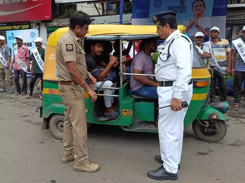 Cops interact with auto drivers, passengers