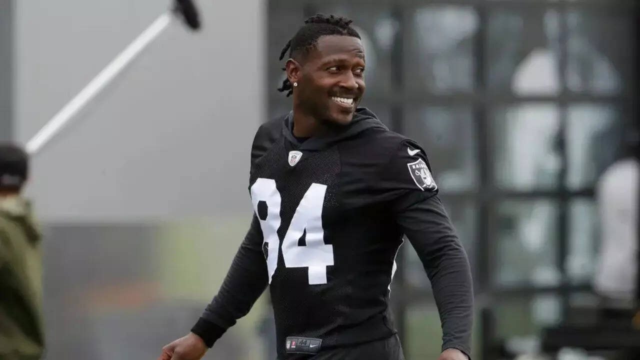 Antonio Brown mocks Diddy, curses trial a ‘media freak-off’ circus