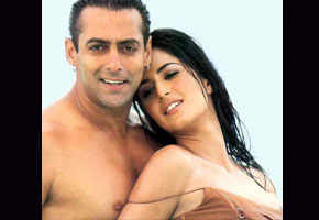 Xnx Hd Video Sunny Leone Nangi With Salman Khan Ke Sath Xnxx - Salman Khan spotted in Katrina Kaif's vanity van | Celebs - Times of India  Videos