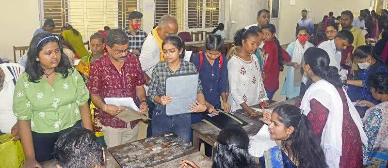 Govt releases first cut off list for Class XI admissions