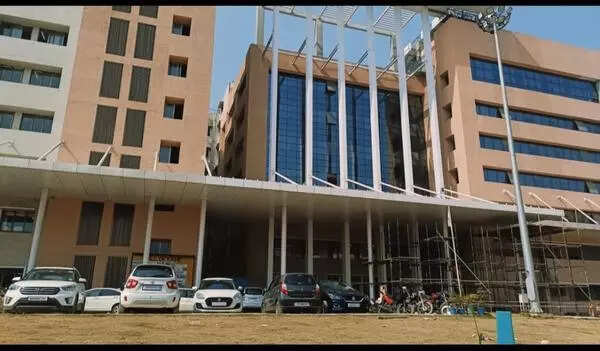 JSR medical college’s new building reports seepages