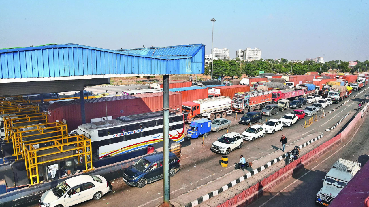NH toll collected through FASTag up by 20% in 1st 3 months of this FY