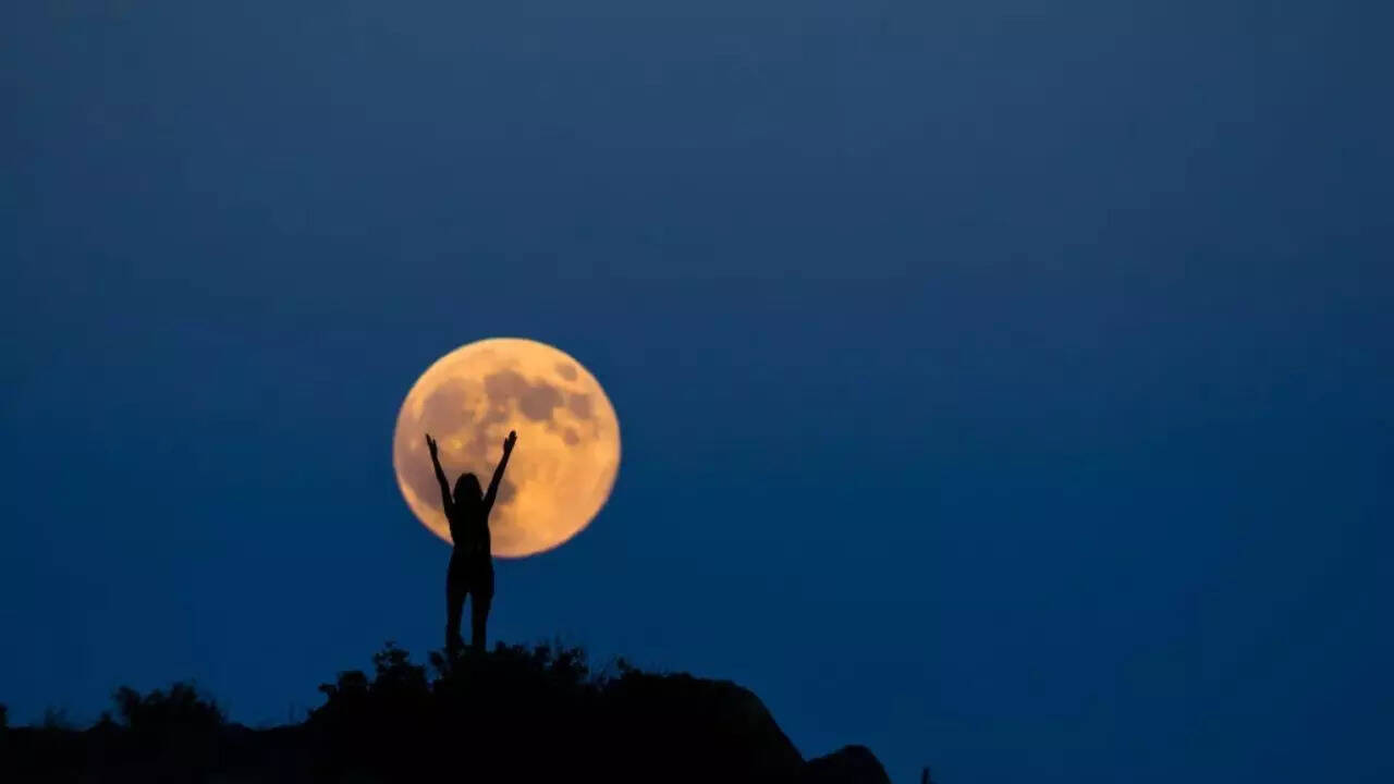 July Full Moon 2025: When and where to watch the Buck Moon in India