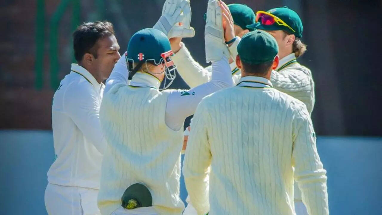 Dominant South Africa crush Zimbabwe by an innings and 236 runs, seal series 2-0