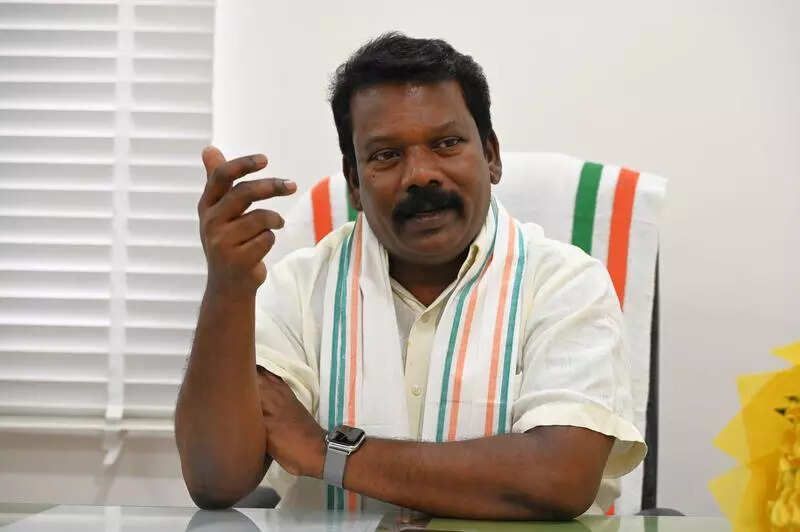 I was disrespected at temple: Selvaperunthagai