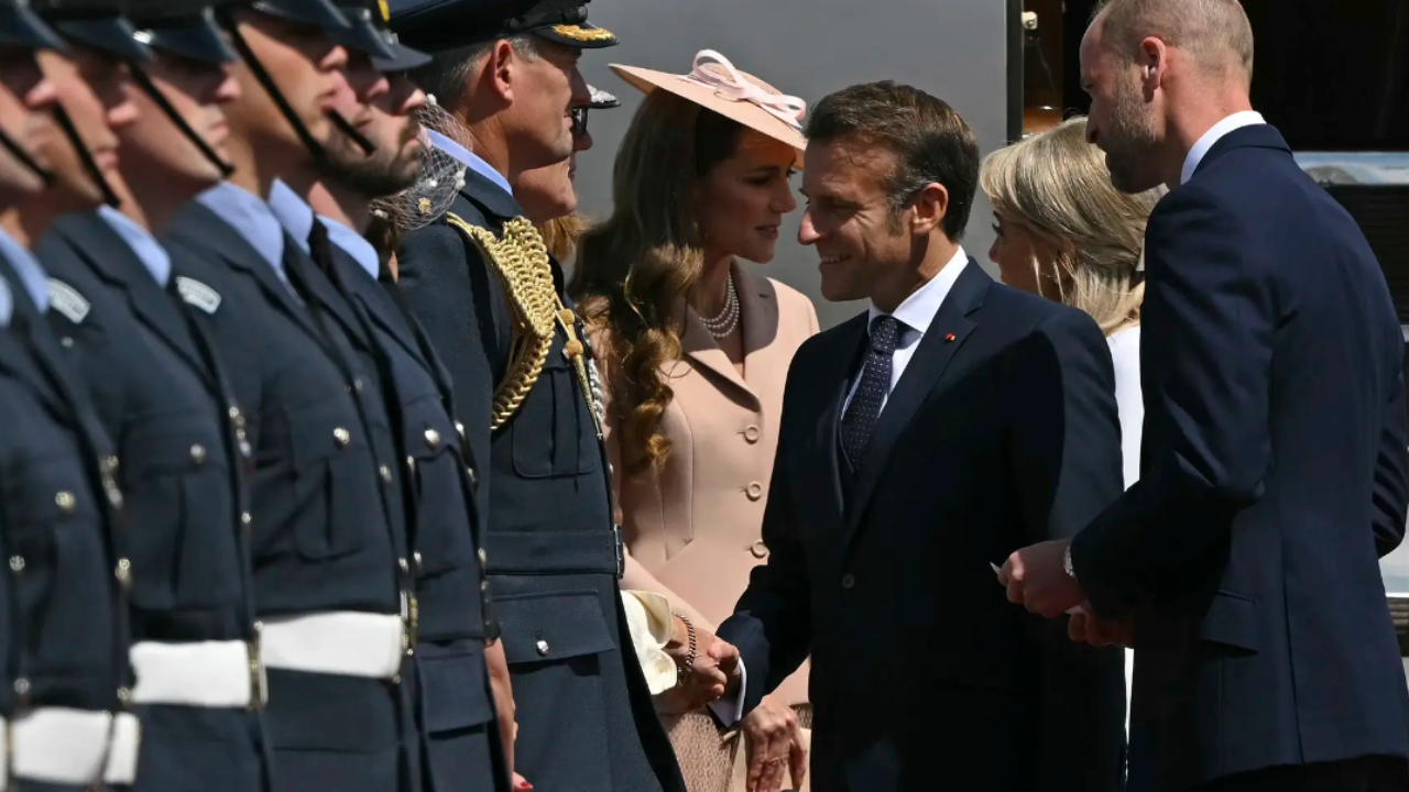 ​Macron begins royal UK visit; attends state banquet; tours Westminster Abbey and pays tribute​