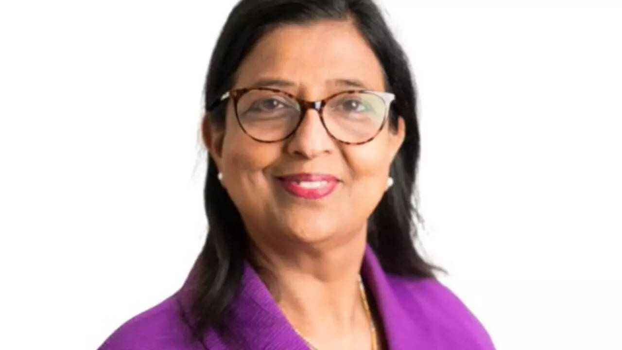 ‘It is after 6 o’clock’: Indian-origin doctor in UK suspended for using forceps to deliver baby
