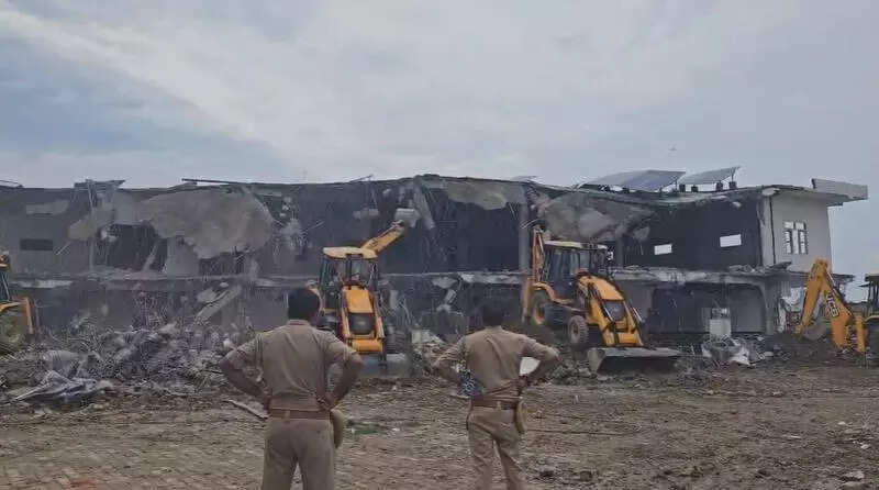 Demolition of Chhangur Baba’s mansion in Balrampur continues on day 2