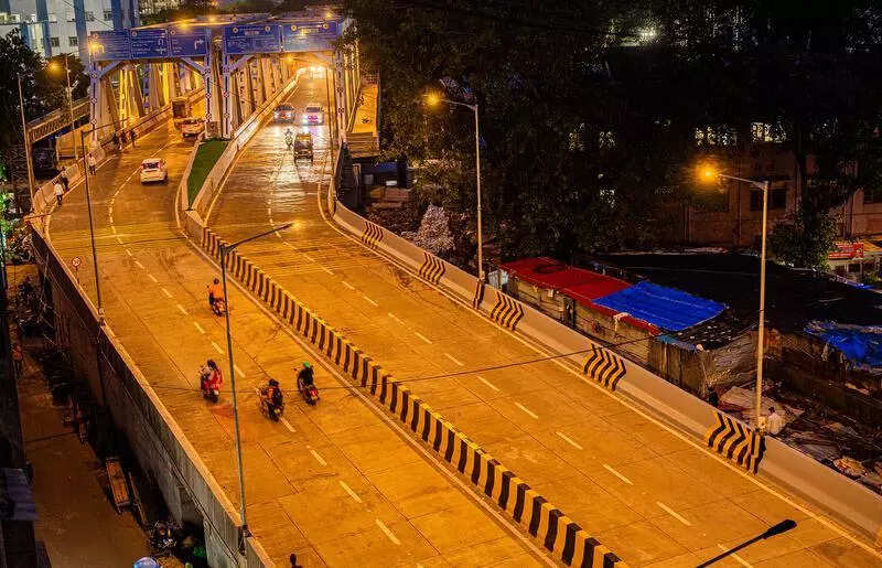 Maharashtra chief minister Fadnavis throws open Sindoor Bridge in Mumbai