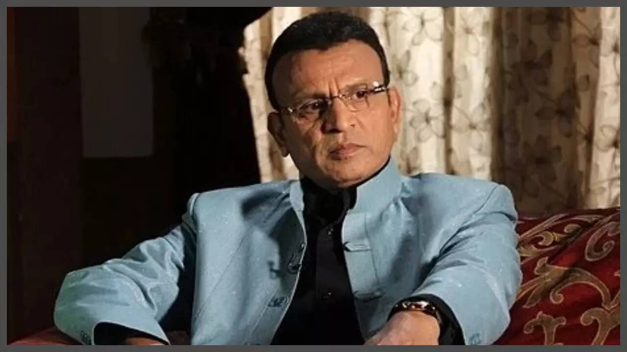 Annu Kapoor condemns rising intolerance over language clashes