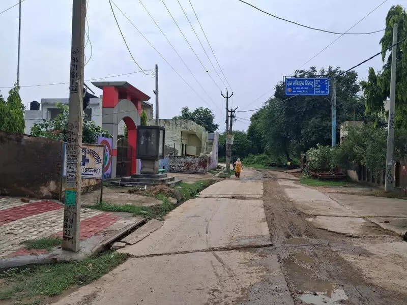 Light tremors in city, neighbouring areas; no damage reported