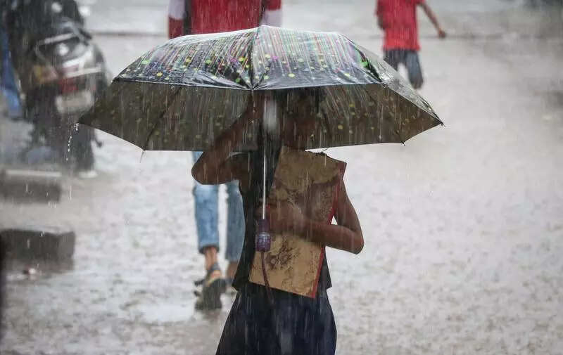 Maximum temperature drops 5°C, more heavy showers likely in Gurgaon next week