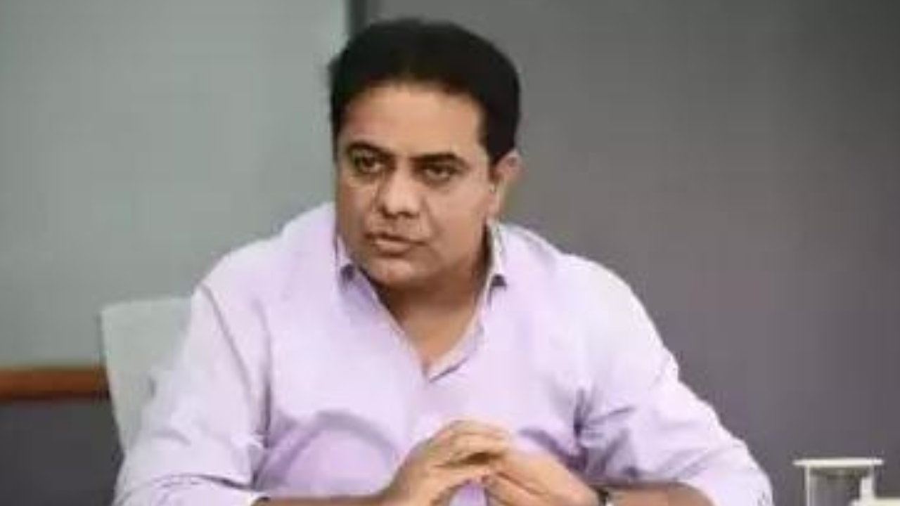 Map sans Telangana, KT Rama Rao seeks BJP apology