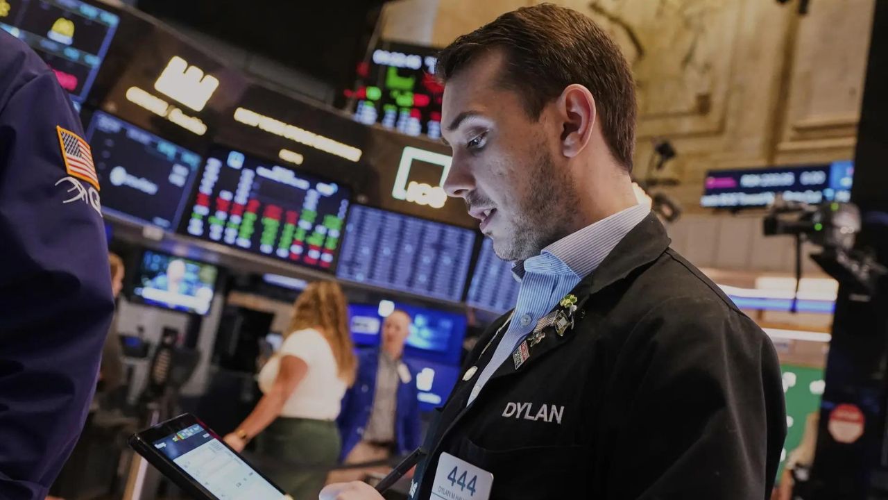 US markets today: S&P 500 and Nasdaq retreat from record highs, Donald Trump tariffs jolt investor sentiment