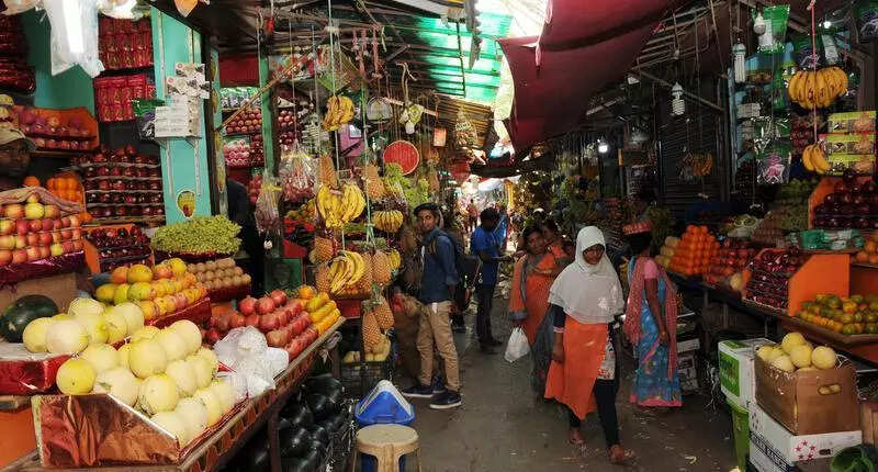 Festival rush fuels fruit prices in Ranchi