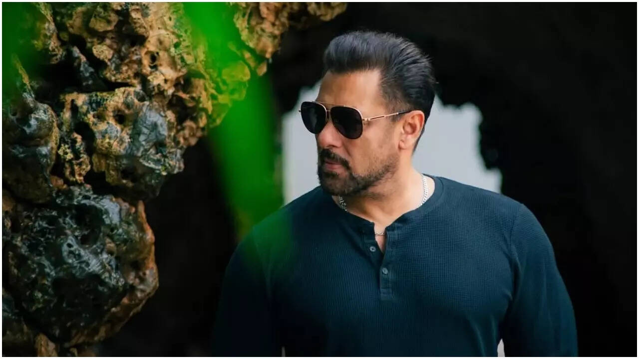 Fans can't get over Salman Khan’s latest picture
