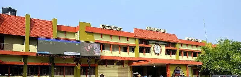 Passengers injured as scaffolding pipe falls at Kollam railway station