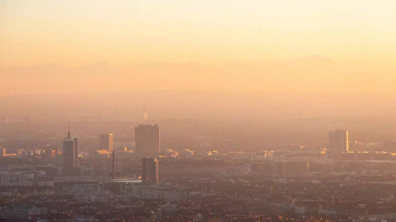 High humidity and pollution