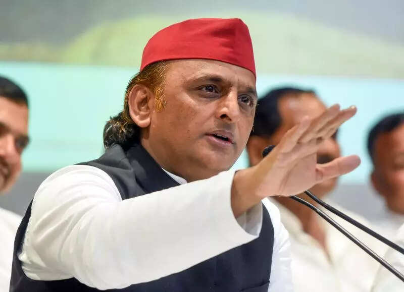 Closing 10k primary schools BJP’s ploy to deprive poor kids of edu: Akhilesh