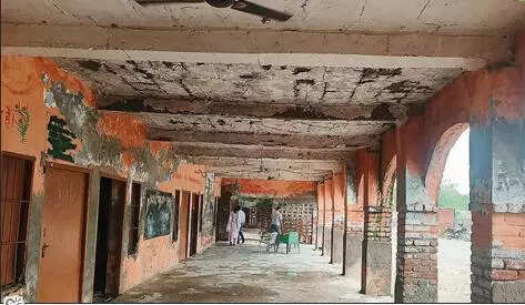 Safety on line: Students forced into crumbling classrooms in this school in Gurgaon