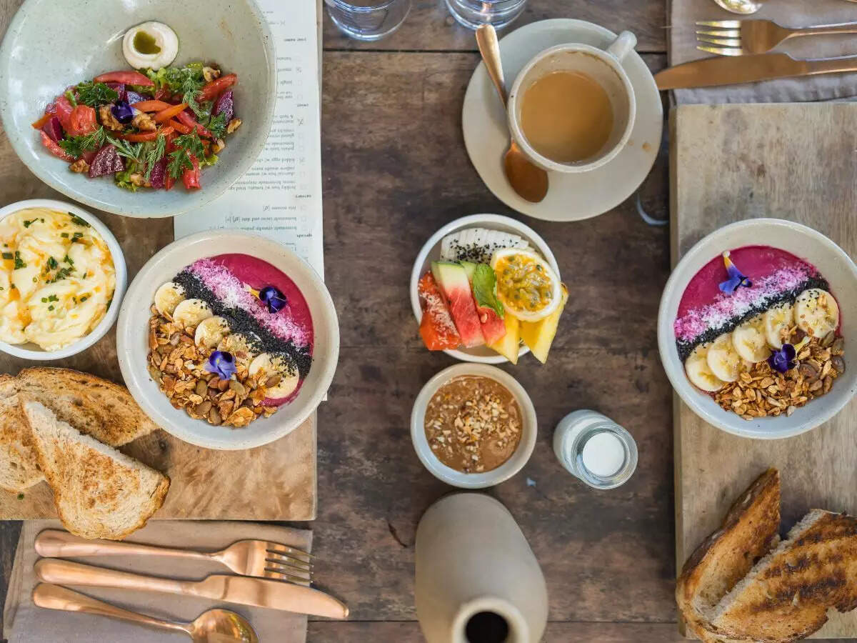 Expert-Approved Breakfasts to Help Reduce Bloating Naturally