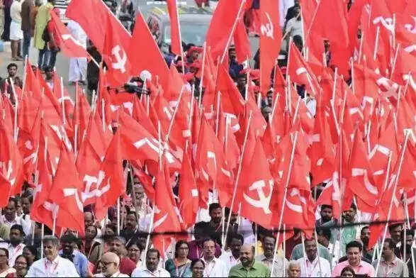 CPM moves HC against removal of its flag poles