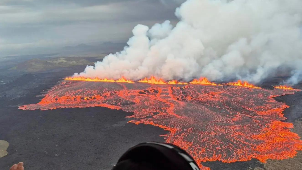 Iceland volcanic eruption: 12th incident near capital Reykjavik in 4 years; tourists evacuated