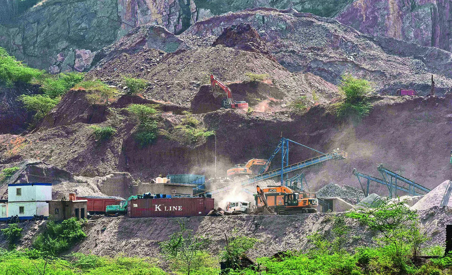 Aravalis under attack: Haryana urges SC to ban mining 5km inside Rajasthan; leaseholders under lens