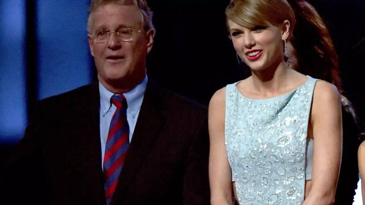 Taylor Swift (12)