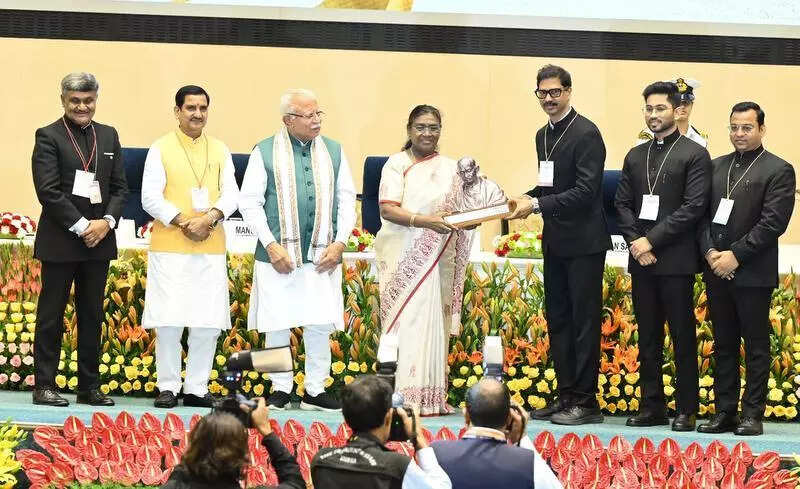 Swachh laurels for JSR and Bundu