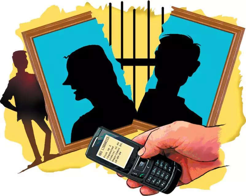 Man sends ex’s intimate pics to her fiance, plaint filed