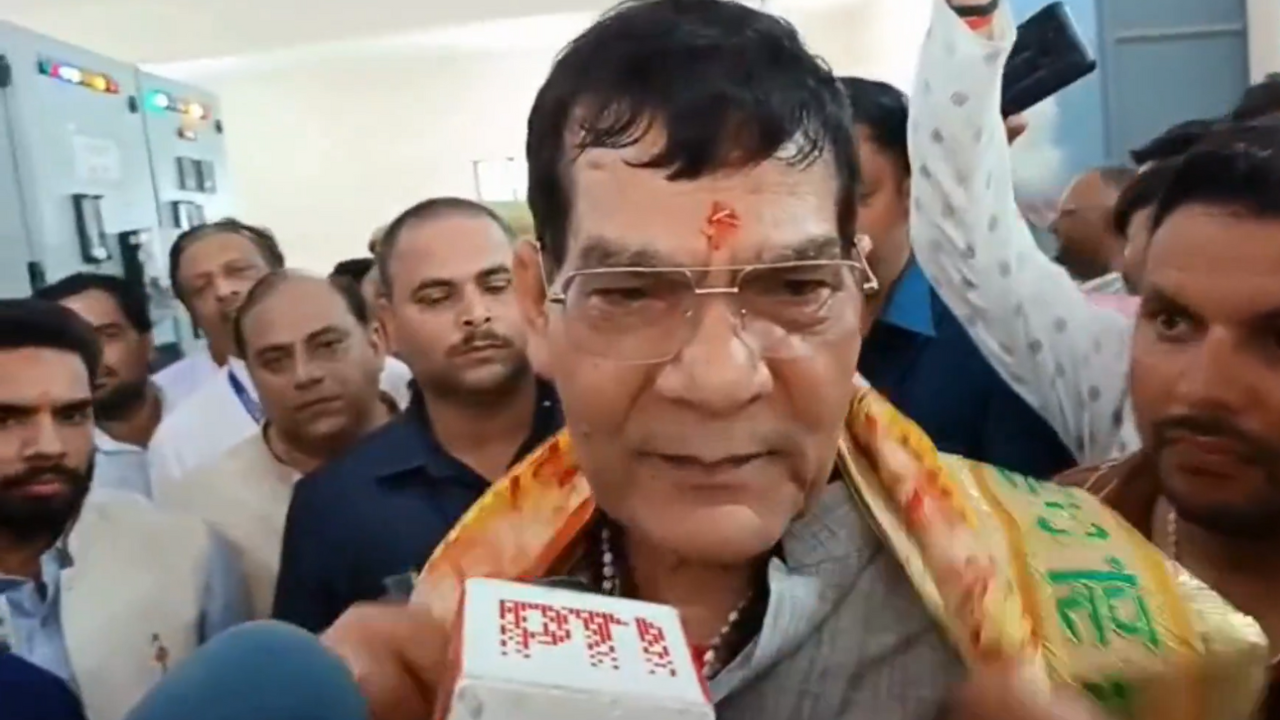 ‘Na bijli ayegi na bill’: UP minister mocks Bihar’s scheme; chanted ‘Jai Shri Ram’ last week over power woes​