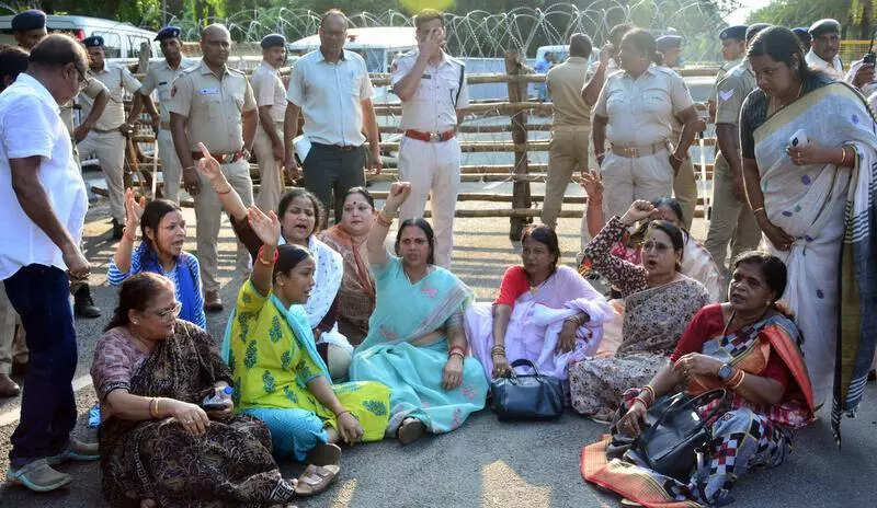 CM assures prompt action in Puri girl burning case