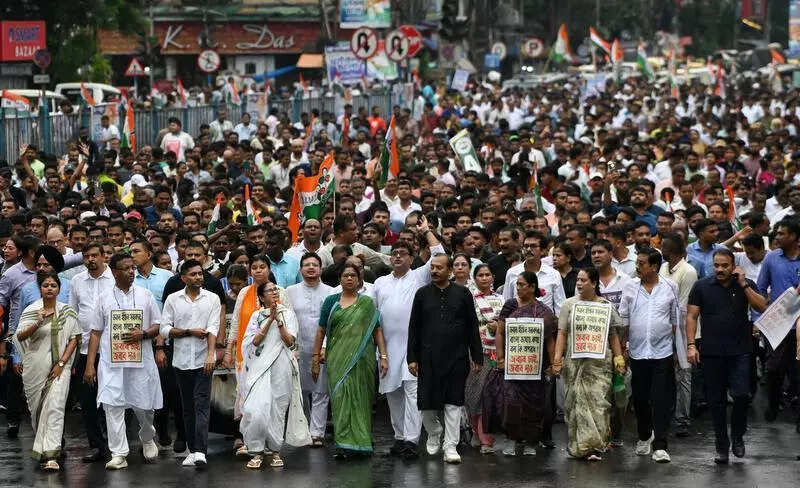 Hry releases 27 Bengal workers, 3 still in detention